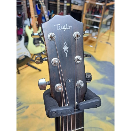 Taylor 317e Westerngitarre B-Stock (Ausstellungstück)