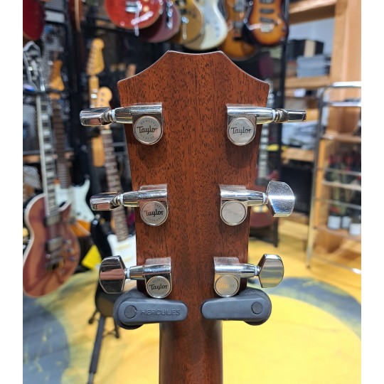 Taylor 317e Westerngitarre B-Stock (Ausstellungstück)