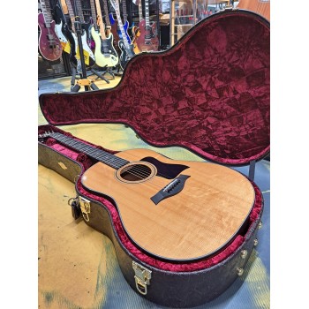 Taylor 317e Westerngitarre B-Stock (Ausstellungstück)